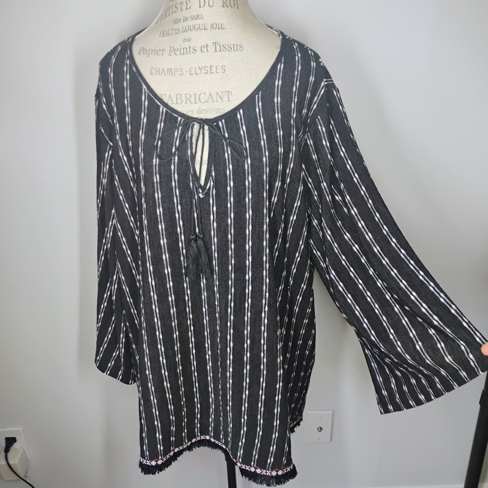 Weekend Suzanne Betro Sweater Womens 4X Black Flare Sleeve Fringe Tassels Boho